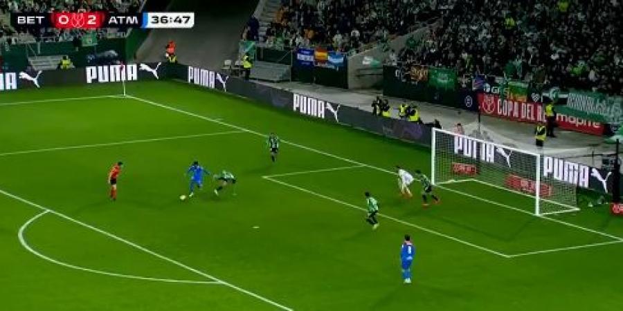 ريال بتيس ضد أتلتيكو مدريد.. ملخص اهداف ونتيجة مباراة ريال بيتيس واتلتيكو مدريد في ربع نهائي كاس ملك اسبانيا بعد نهاية الشوط الاول