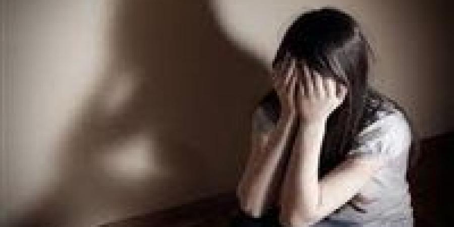 حامل في الشهر الثاني.. القبض على شاب متهم يإقامة علاقة محرمة مع طالبة في أكتوبر