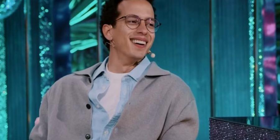 طه دسوقي مع أبلة فاهيتا: الجواز جميل ومراتي مش منعاني أعمل رومانسي