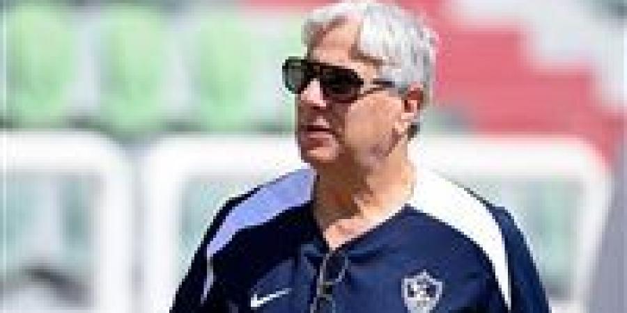 مدير الكرة يكشف أسباب استبعاد ثلاثي الزمالك من لقاء زيسكو فى الكونفدرالية