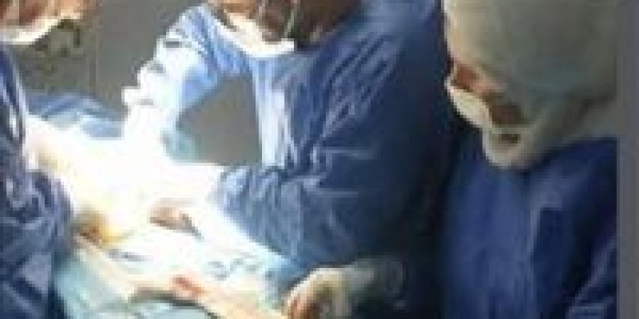 فريق الجراحة العامة بمستشفى بلبيس ينقذ حياة شابين إثر تعرضهما لجروح نافذة