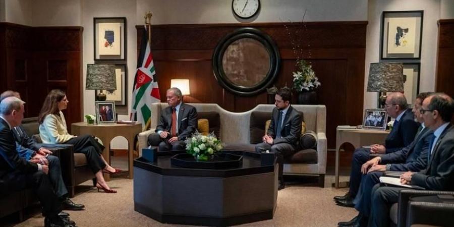 إصابة شخصين بشظايا في السعودية.. وتدمير صواريخ وإسقاط مسيّرات