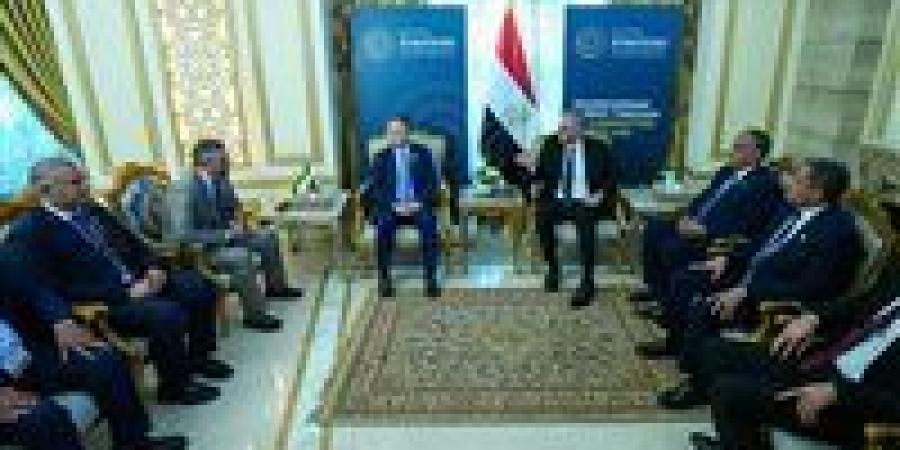 وزير البترول يبحث تعزيز التعاون مع شلمبرجير العالمية في تطبيق الحفر الأفقي لزيادة الإنتاج البترولي