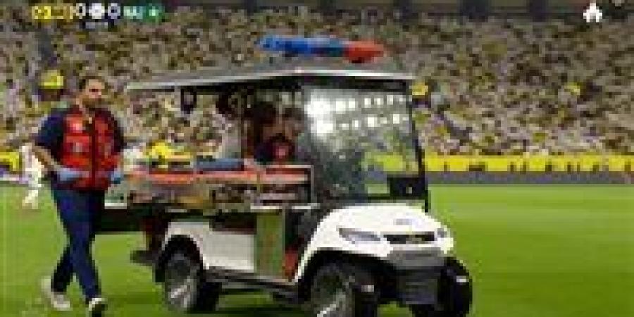 النصر ضد النجمة.. نبيل عماد دونجا يغادر مباراة النصر والنجمة في دوري روشن السعودي بسبب الإصابة