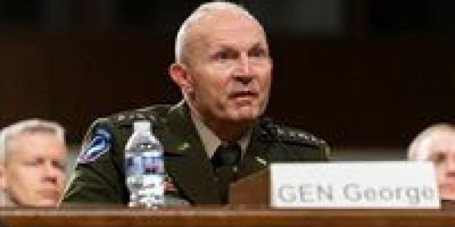 "قادة ذوي المبادئ".. رسالة وداع عاصفة لرئيس أركان الجيش الأمريكي المقال