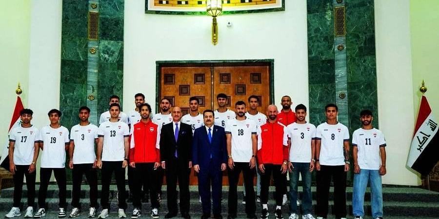 هدايا العراق بعد الصعود للمونديال.. جواز دبلوماسي ومنازل فخمة وجدارية وطابع بريدي