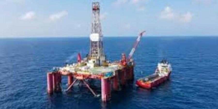 قفزة علاوات الخام الأمريكي مع احتدام المنافسة بين آسيا وأوروبا