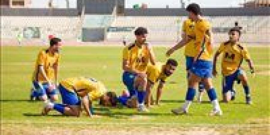 بترول أسيوط يقبض على الوصافة بثلاثية في وي وفوز طنطا والسكة الحديد ومسار بدوري المحترفين