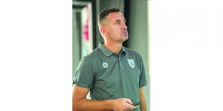 كاظمة يجدد لتاديتش والجهاز الفني المساعد