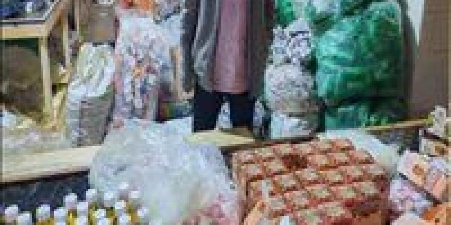 “زيوت الموت المزيفة”.. سقوط مصنع غش بالشرقية وتحريز 109 أطنان مواد خطرة