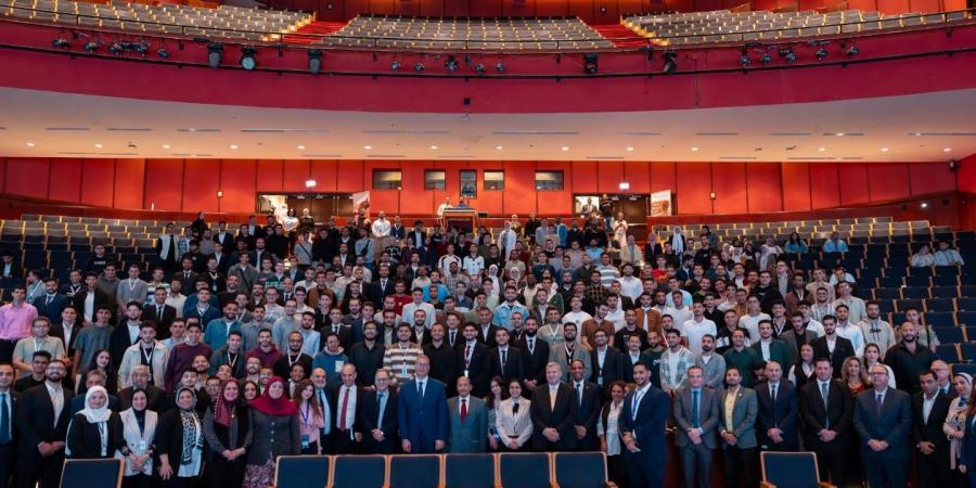 البترول: التعاون بين الجامعات وصناعة البترول والحكومة نموذجاً عملياً للتكامل