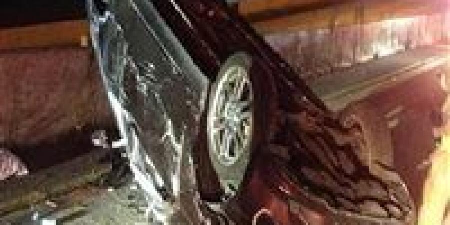 إصابة 4 أشخاص فب انقلاب سيارة على الطريق الصحراوي بالفيوم