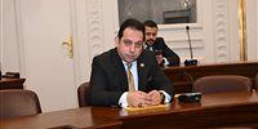 النائب محمد الجندي: إدراج مادة التربية الأخلاقية بالمناهج التعليمية ضرورة ملحة لاستعادة دور المدرسة في تربية النشء