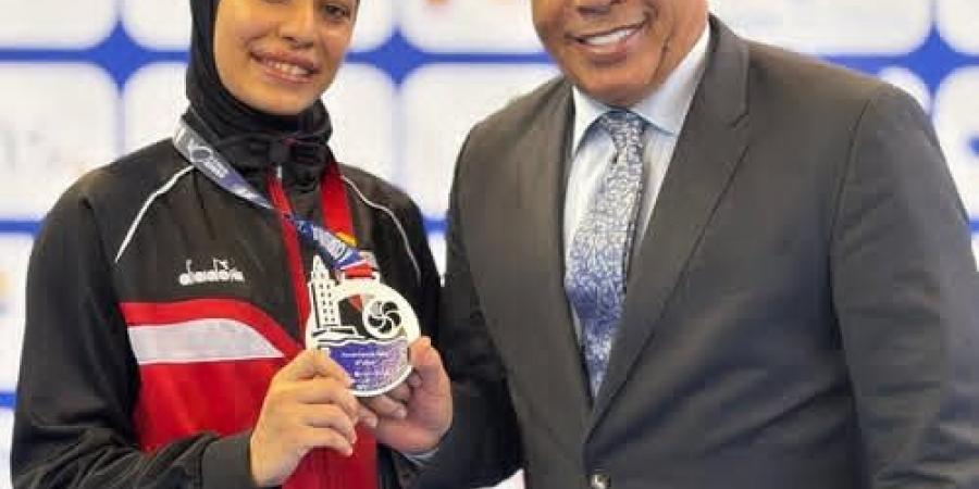 جنا حازم تنتزع فضية بطولة الدوري العالمي للكاراتيه