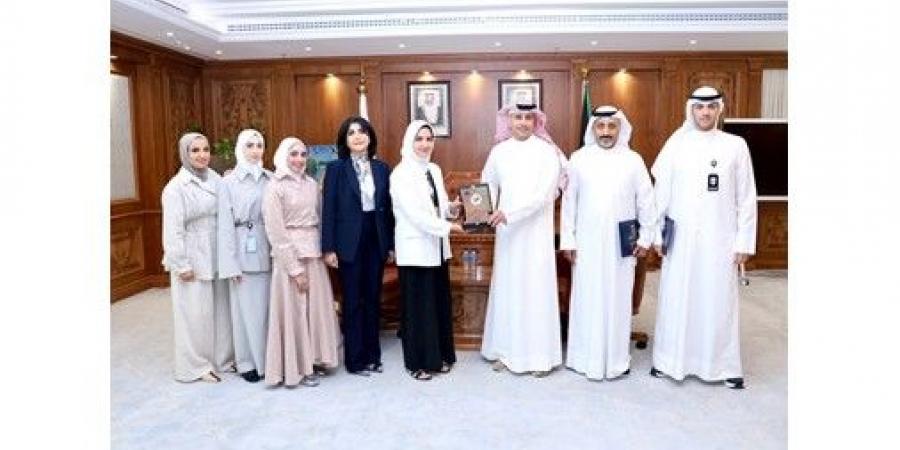 الجلاهمة يكرّم فريق «أداء»