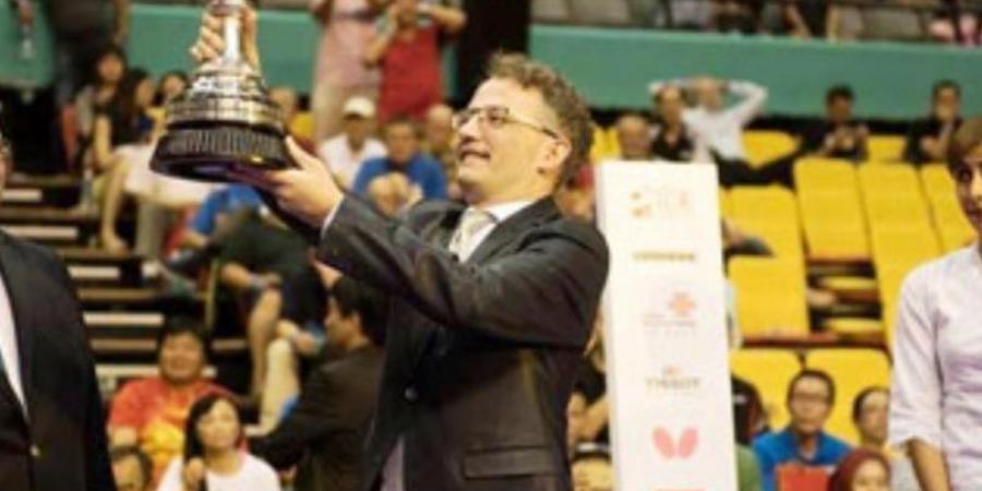 أشرف حلمي بلندن لتسليم كأس الملك فاروق تنس الطاولة