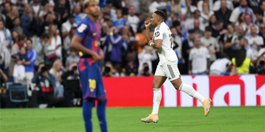 الريال ضد برشلونة.. غياب مبابي عن قائمة ريال مدريد الرسمية لمواجهة برشلونة في الدوري الإسباني