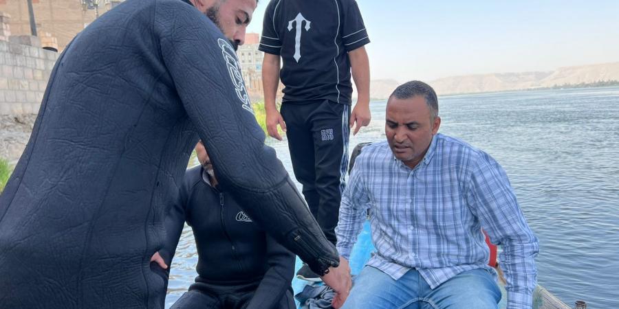 مياه قنا تدفع بفرق غطاسين للمشاركة في البحث عن ضحايا حادث كوبري نجع حمادي