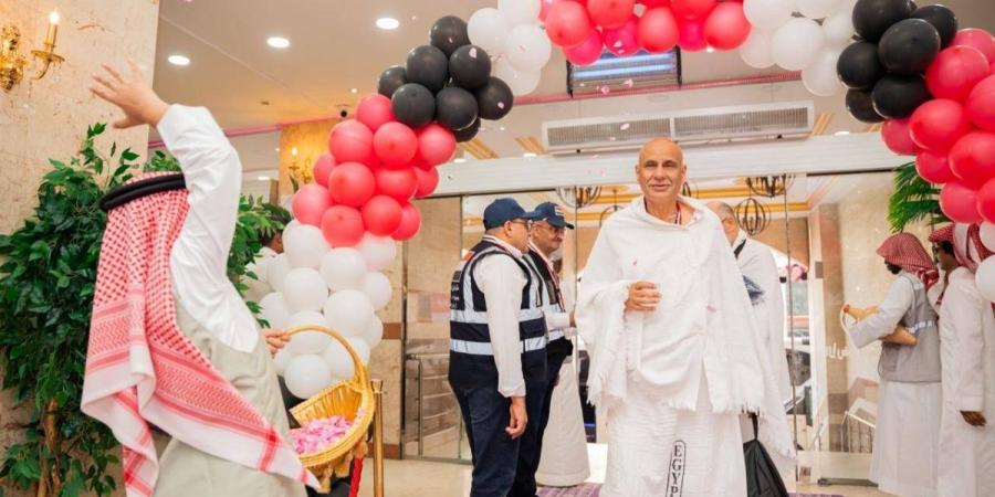 وصول الفوج الأول من حجاج مصر إلى مكة المكرمة 