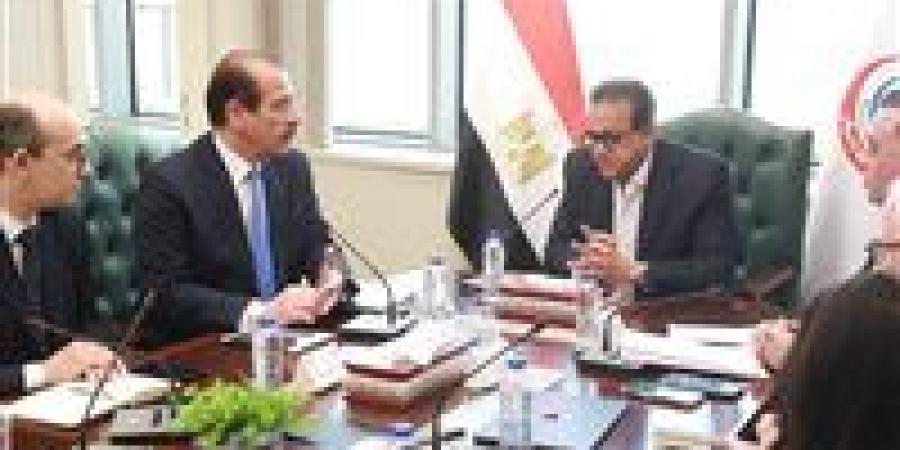 وزير الصحة يناقش مقترح حملة وطنية لرفع الوعي بالأمراض غير المعدية