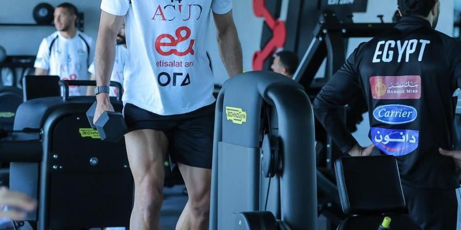 حمدي فتحي يغيب عن ودية مصر وروسيا بسبب الإنذارات