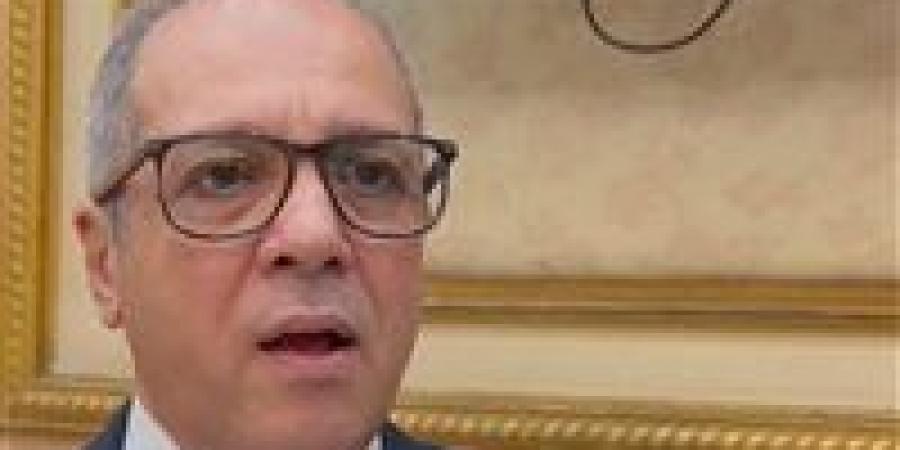 وكيل تشريعية الشيوخ يطالب بتحرك قانوني لمواجهة النصب الإلكتروني