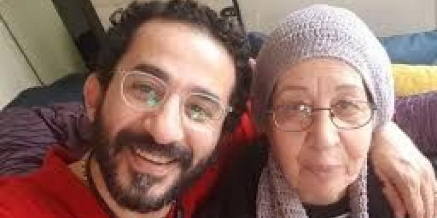 بعد وفاتها.. موعد ومكان جنازة والدة أحمد حلمي