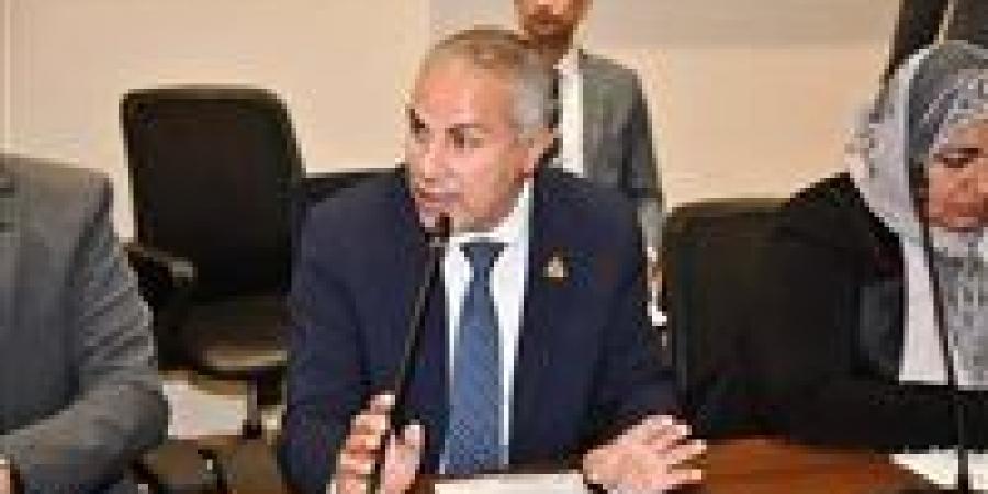 مصطفى البنا يشيد بمد وقف ضريبة الأطيان.. ويطرح مبادرتين لحظر الهدر المائي وتدوير المخلفات
