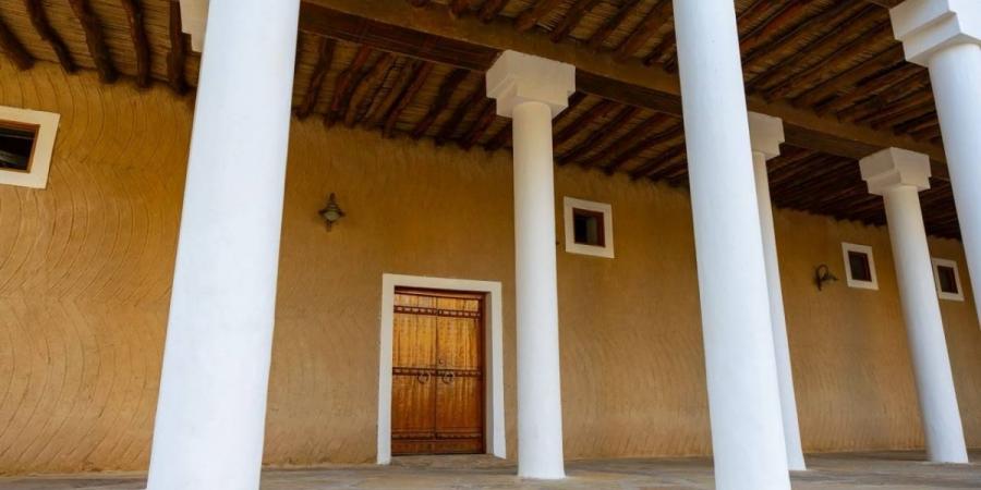 «ورث» يفتح باب التعلم لفنون النجارة والأبواب النجدية في القصيم