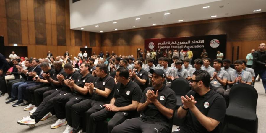 اتحاد الكرة يكرّم منتخب الناشئين بعد التتويج ببرونزية أمم أفريقيا