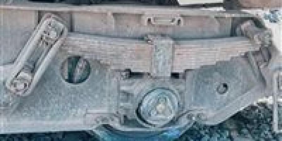 عاجل.. خروج عربة قطار بضائع عن القضبان في طهطا.. وتعليق مؤقت لحركة القطارات بسوهاج