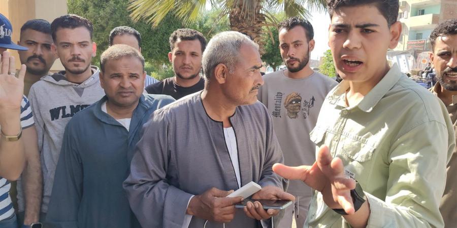 كان بيجهز لفرح أخته .. أسرة أحمد الذي عُثر عليه مقتولاً بالشرقية تروي التفاصيل
