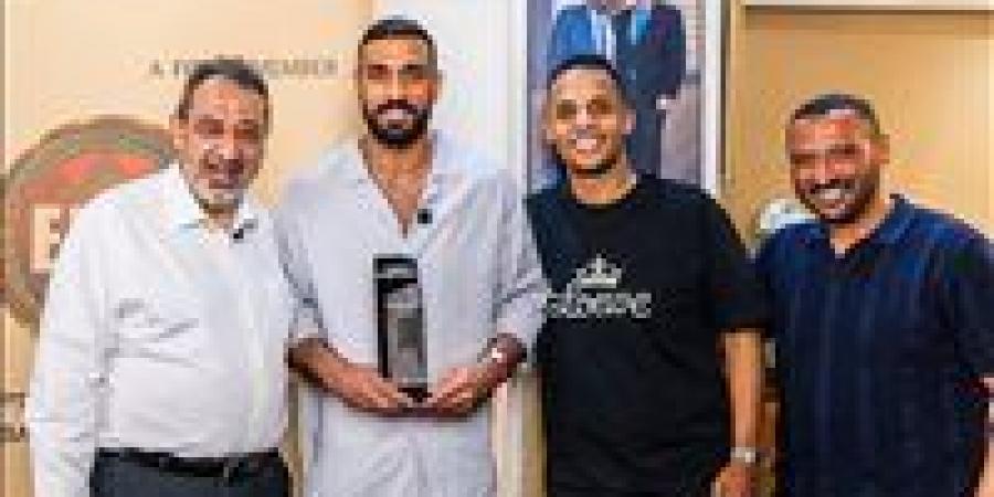 أحمد الشناوي يفوز بجائزة أفضل حارس مرمي في موسم 2025-2026