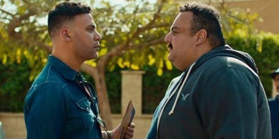 محمد إمام يطرح البرومو الرسمي لفيلم صقر وكناريا (فيديو)