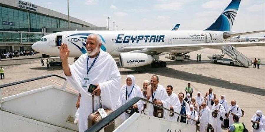 مصر للطيران تختتم جسرها الجوي لعودة 63 ألف حاج على متن 295 رحلة جوية غدا
