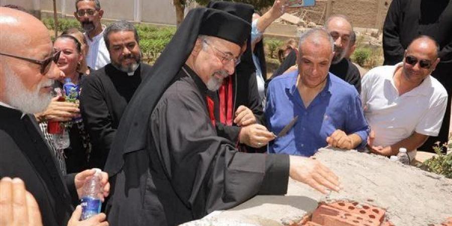بطريرك الكاثوليك يضع حجر الأساس لمقر إداري بإيبارشية أبوقرقاص