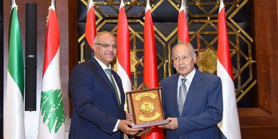 محافظ الإسكندرية يشهد حفل تخرج الدفعة 105 بكلية النقل البحري بالأكاديمية العربية