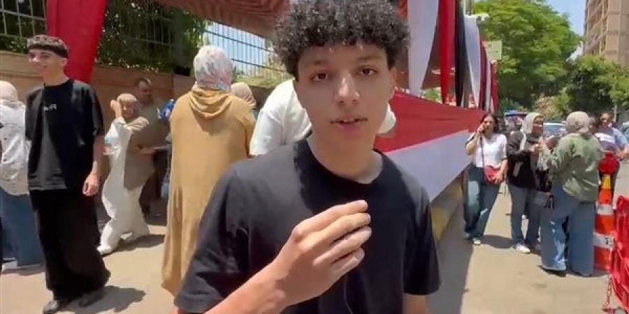 طالب ثانوية عامة بالجيزة عن امتحان التربية الدينية: في مستوى الطالب المتدين (فيديو)