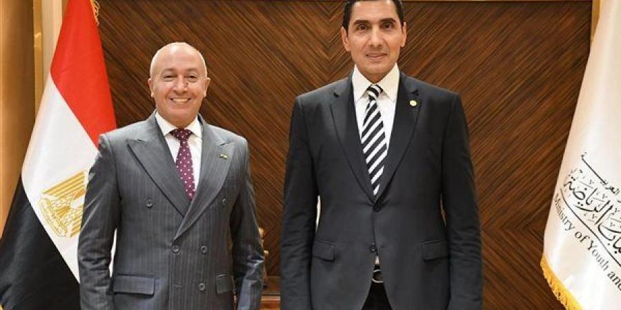 جوهر نبيل يكلف ممدوح الششتاوي مستشارا لوزير الرياضة لشؤون الاستثمار