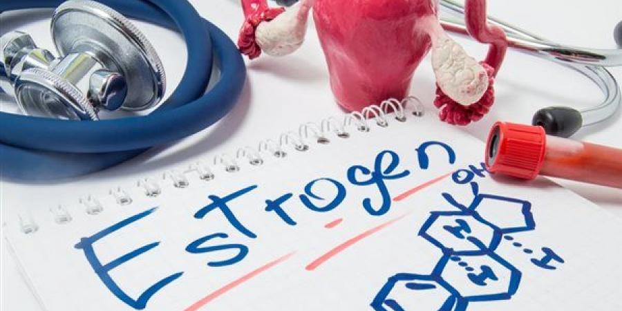 أعراض وأسباب انخفاض الاستروجين عند النساء وطرق علاجه