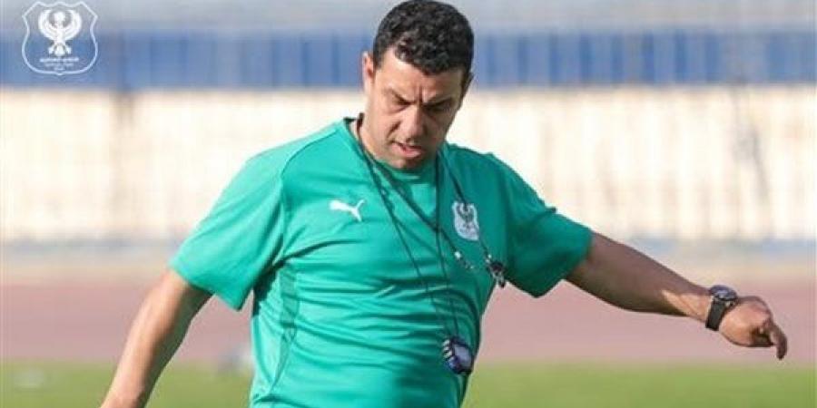 تعرف على البديل الأقرب لـ أنيس بوجلبان داخل الأهلي
