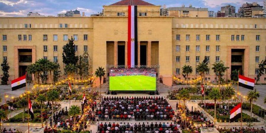 هندسة الإسكندرية تفتح أبوابها للطلاب وأسرهم لمشاهدة مباراة مصر وإيران