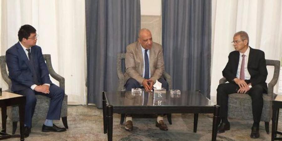 وزير الكهرباء: إضافة قدرات جديدة من الطاقة النظيفة للحد من استخدام الوقود الأحفوري