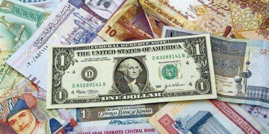 أسعار العملات الأجنبية والعربية أمام الجنيه في بنك القاهرة مساء اليوم