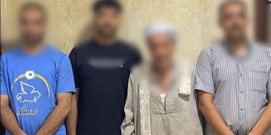 اتهام فرد شرطة سابق وأسرته بالبلطجة وتحطيم كاميرات منزل في حلوان.. والأمن يكشف الحقيقة