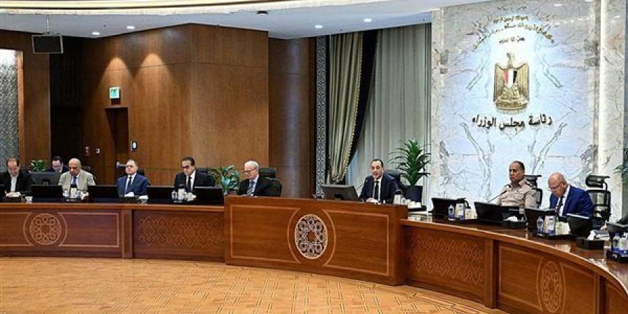 مدبولي: ترشيد الطاقة وإعادة ترتيب الإنفاق لمواجهة الضغوط وزيادة الدعم للفئات الأكثر احتياجًا