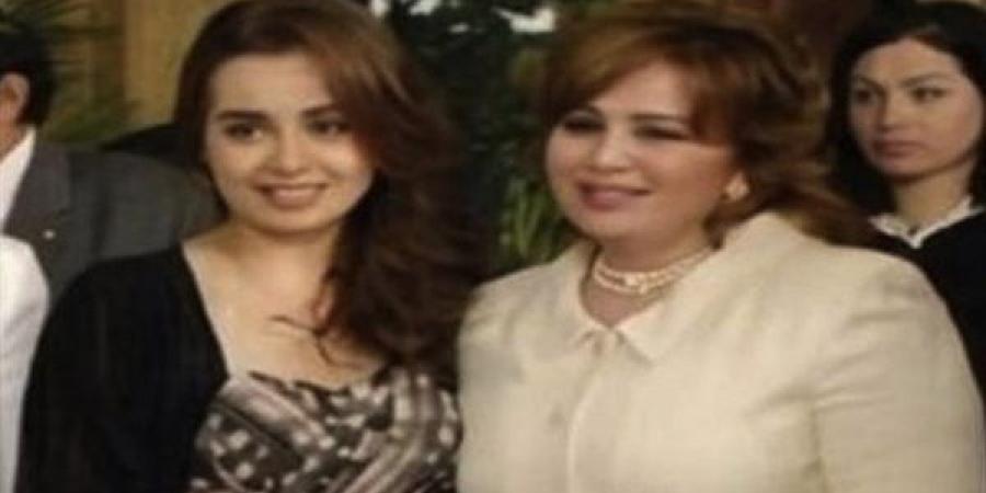 برسالة مؤثرة، إلهام شاهين تدعم هبة مجدي في أزمتها الصحية