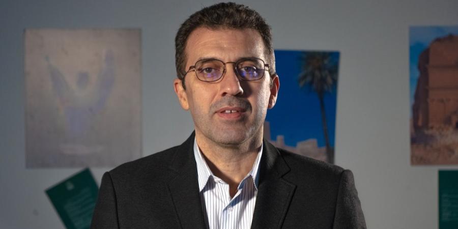 الأنماط الخادعة.. التلاعب بمستخدمي الفضاء الرقمي