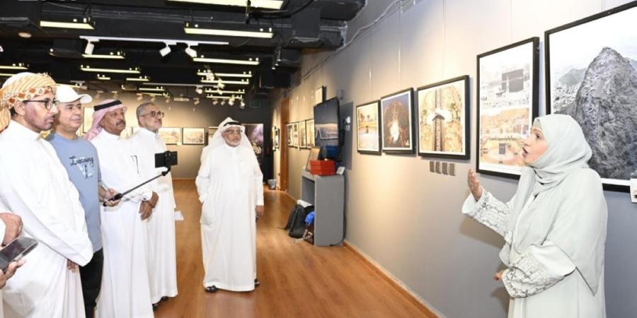 جمعية الثقافة والفنون بجدة تنظم معرض «أطياف الحرمين حول العالم»