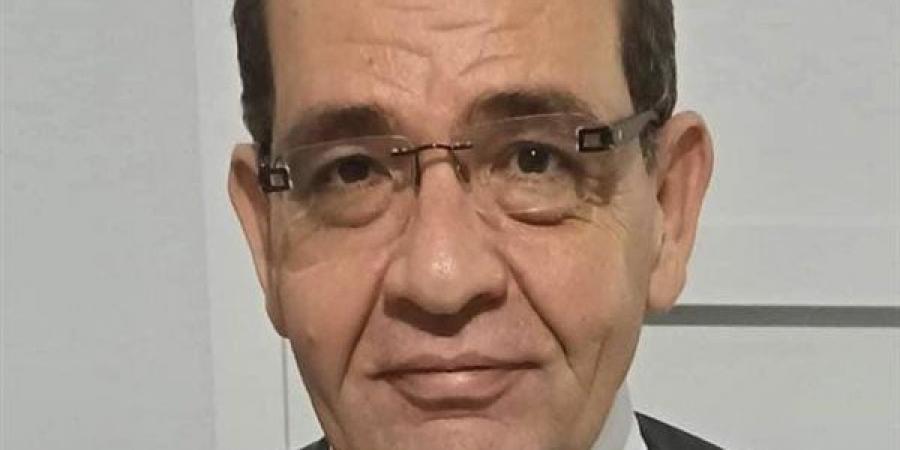غاب القط.. وحضرت الإيحاءات!